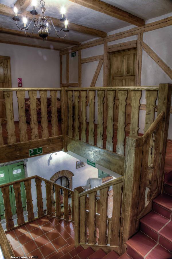 Karczma Belty Bed and Breakfast Glinno Exteriör bild