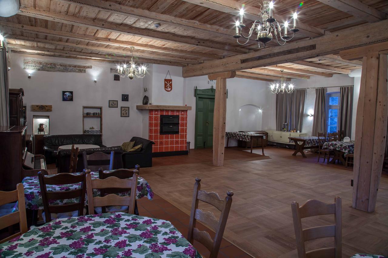 Karczma Belty Bed and Breakfast Glinno Exteriör bild