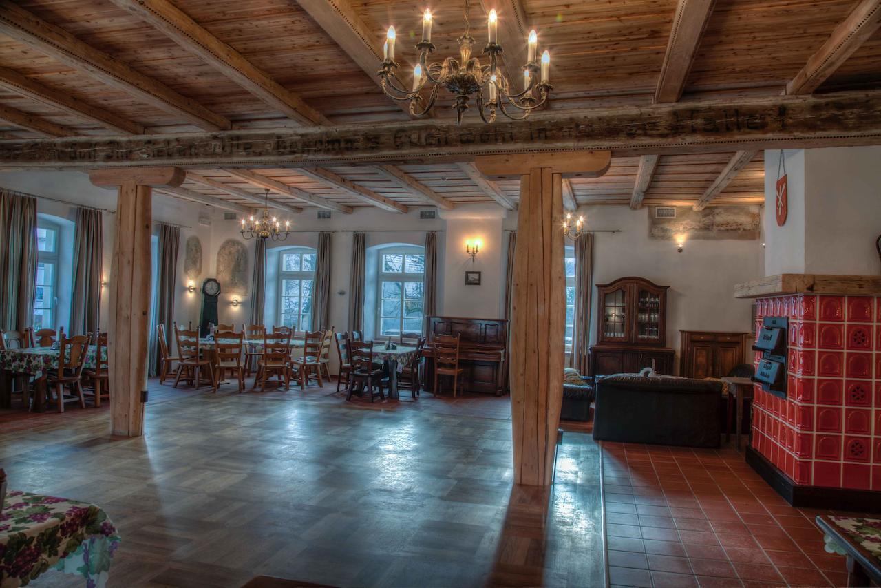Karczma Belty Bed and Breakfast Glinno Exteriör bild