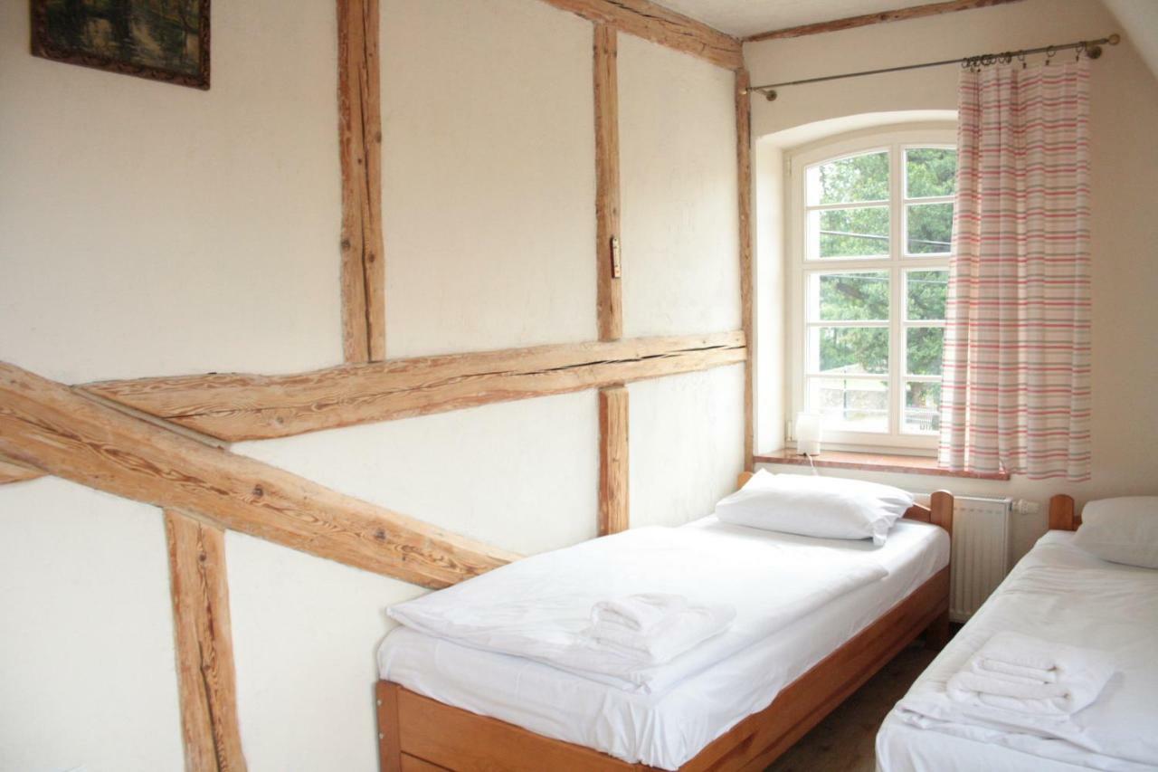 Karczma Belty Bed and Breakfast Glinno Exteriör bild