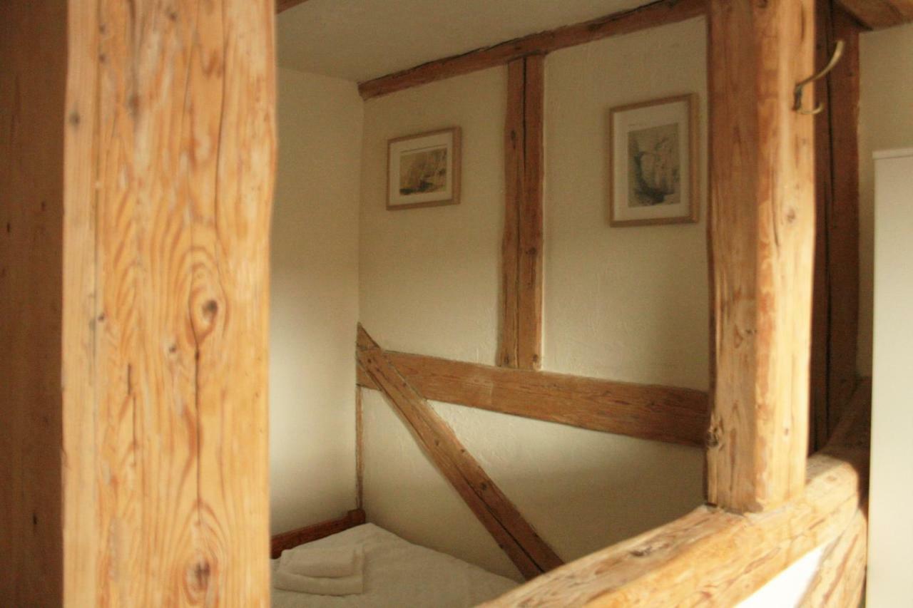 Karczma Belty Bed and Breakfast Glinno Exteriör bild