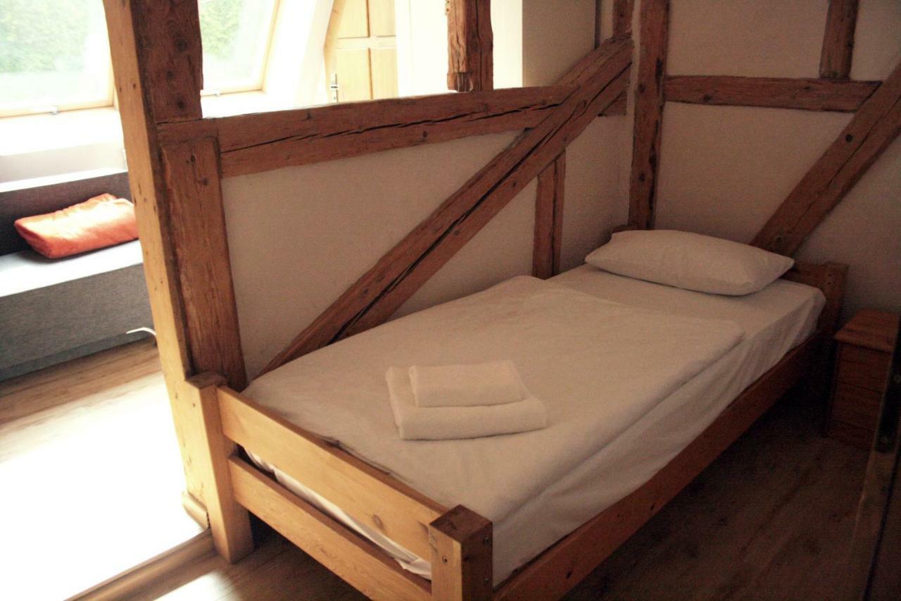 Karczma Belty Bed and Breakfast Glinno Exteriör bild
