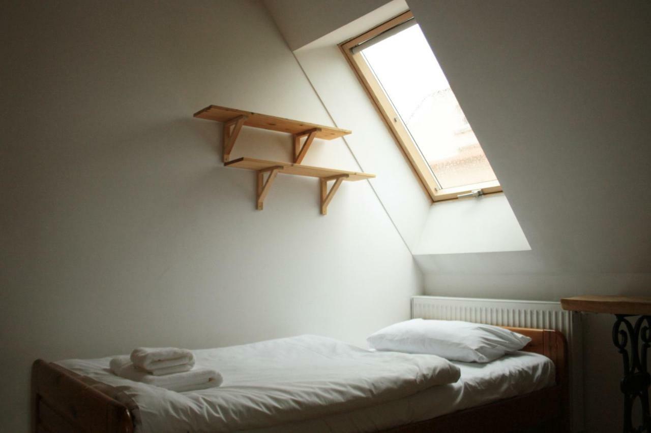 Karczma Belty Bed and Breakfast Glinno Exteriör bild