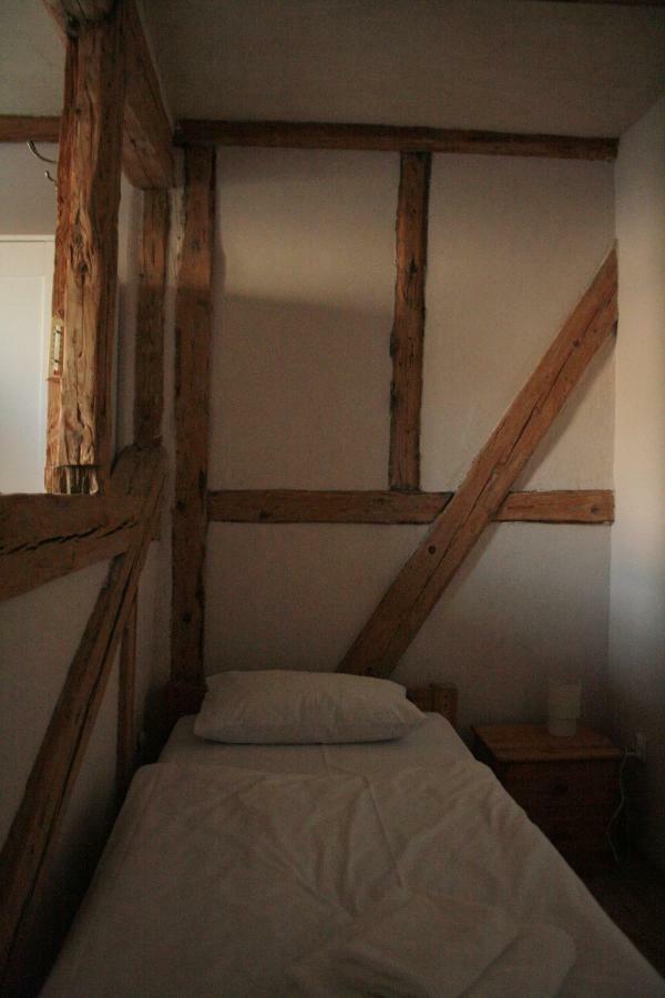 Karczma Belty Bed and Breakfast Glinno Exteriör bild