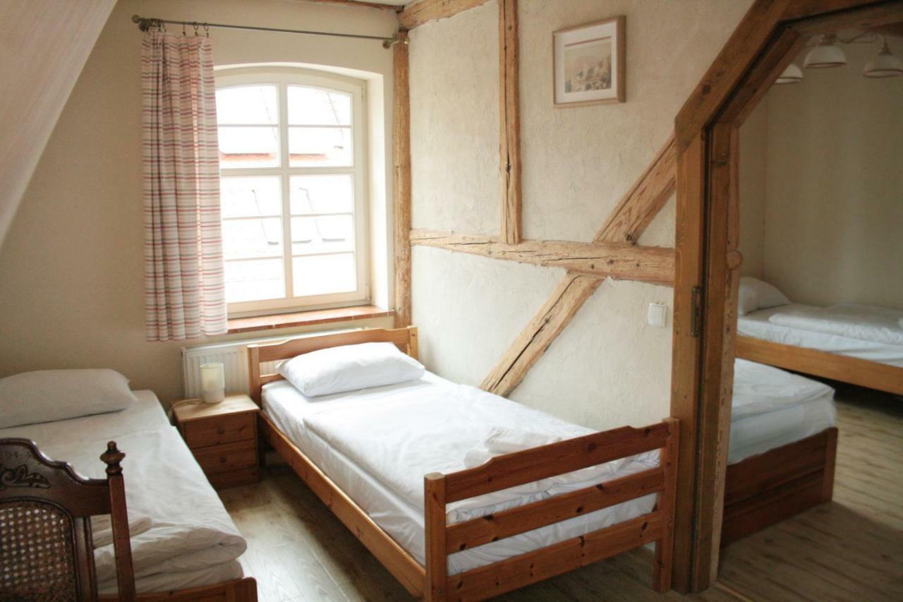 Karczma Belty Bed and Breakfast Glinno Exteriör bild