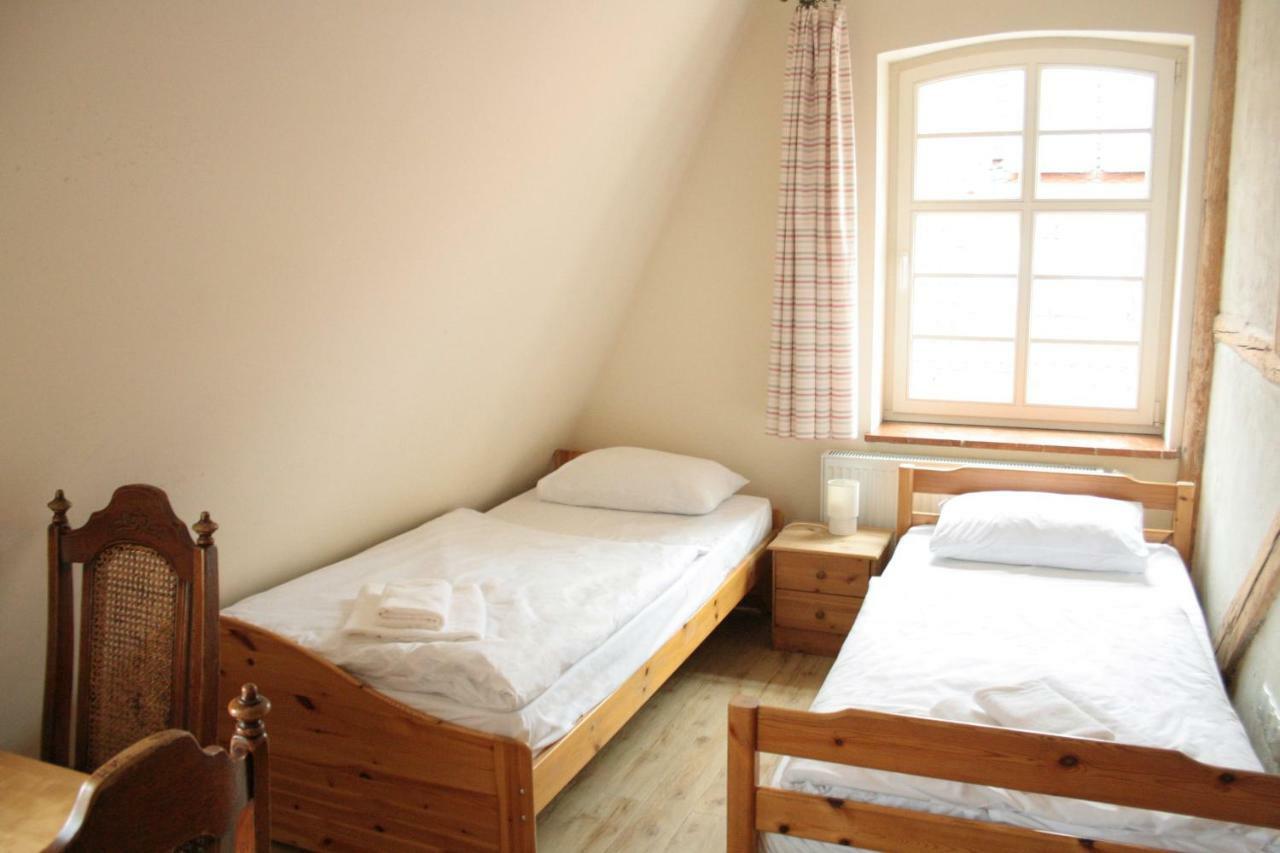 Karczma Belty Bed and Breakfast Glinno Exteriör bild